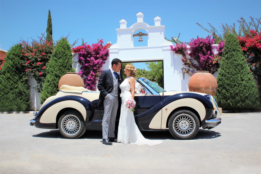 Coche bicolor para boda-barato-económico-Sevilla-Cádiz-Huelva